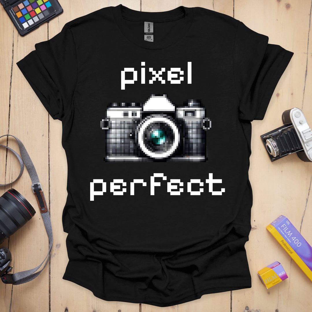 T-Shirt for Pixel-Perfect Photography Fans