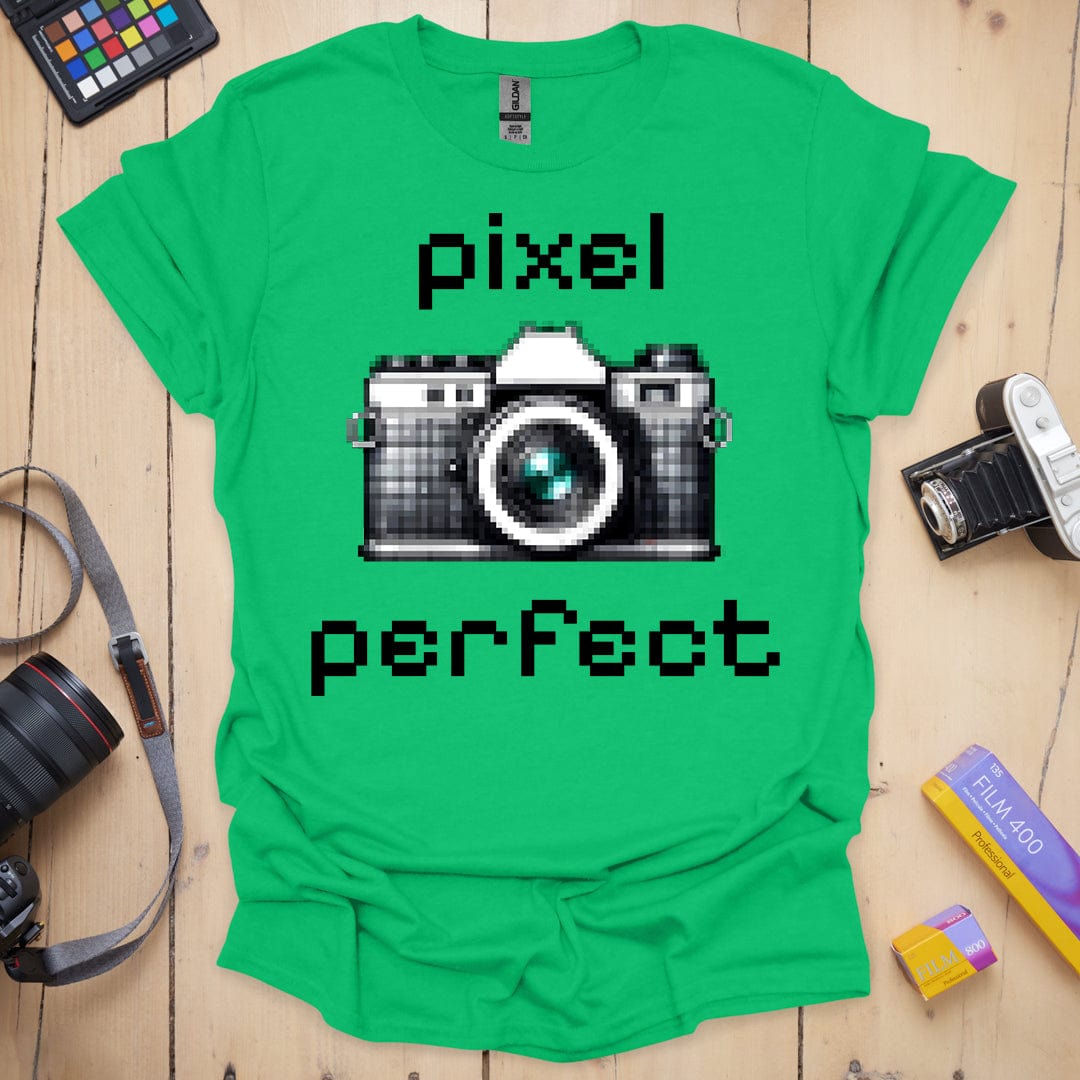 T-Shirt for Pixel-Perfect Photography Fans