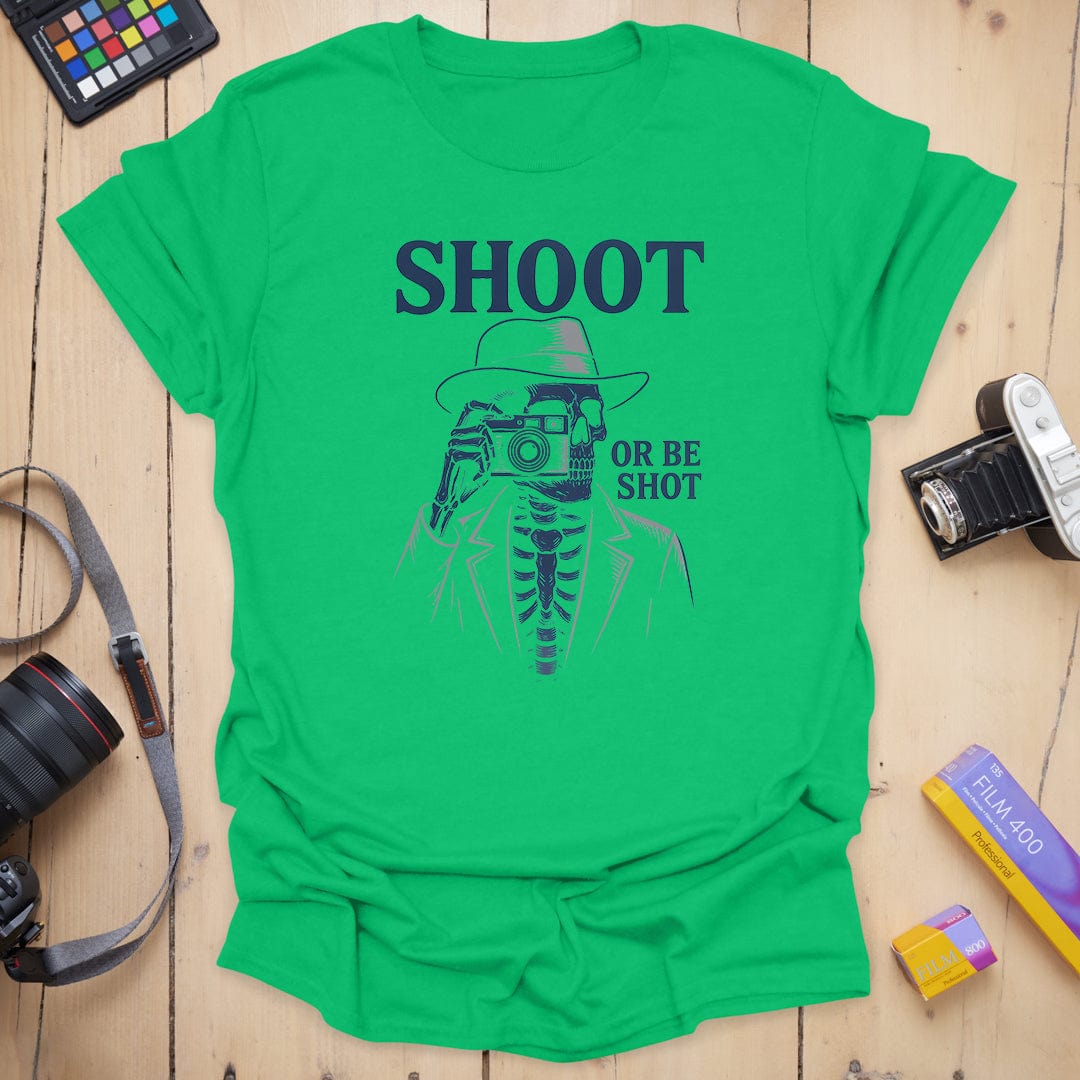 T-Shirt With Noir Skeleton Photographer Graphic