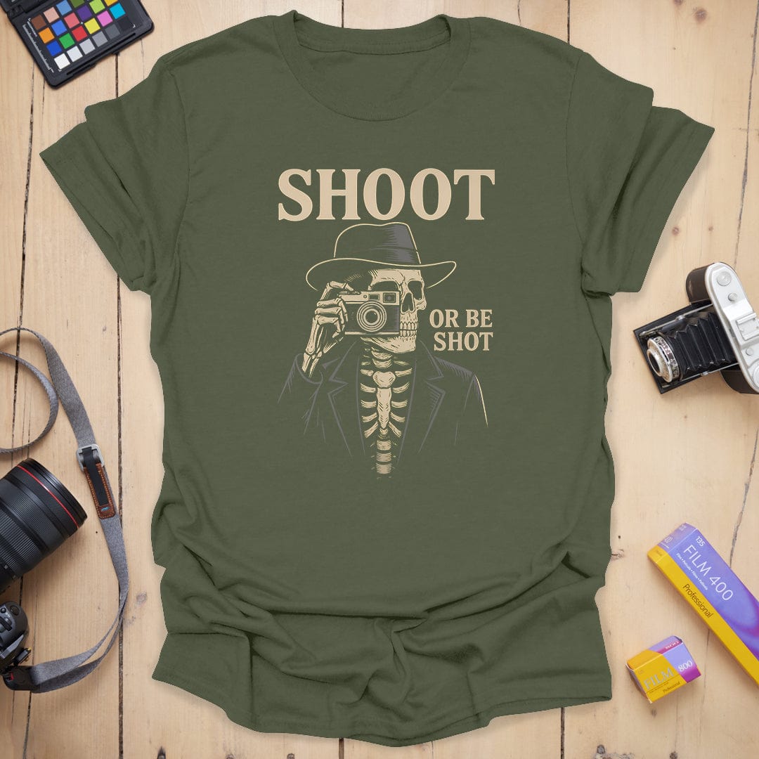 T-Shirt With Noir Skeleton Photographer Graphic