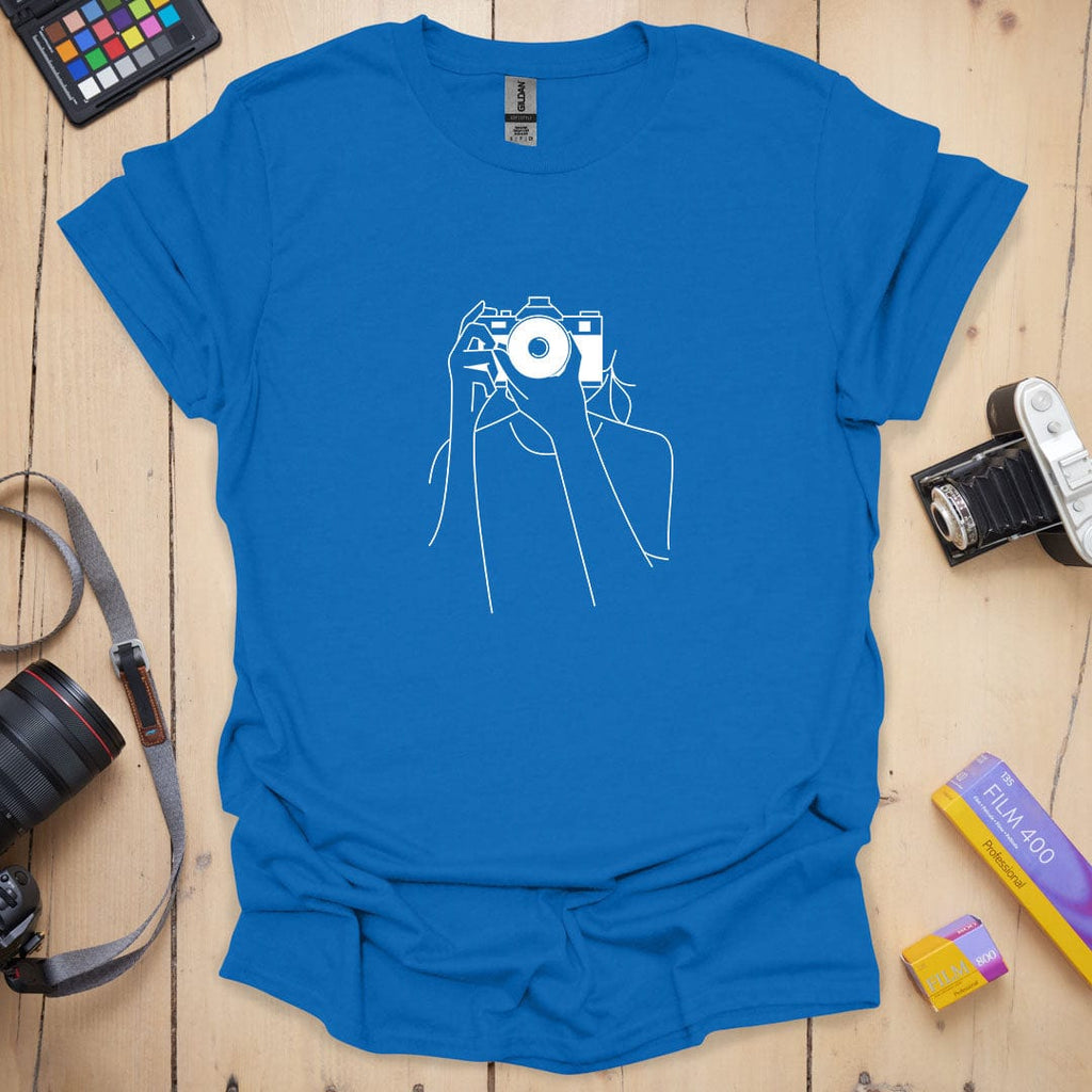 T-Shirt With Minimalist Photographer Line Art
