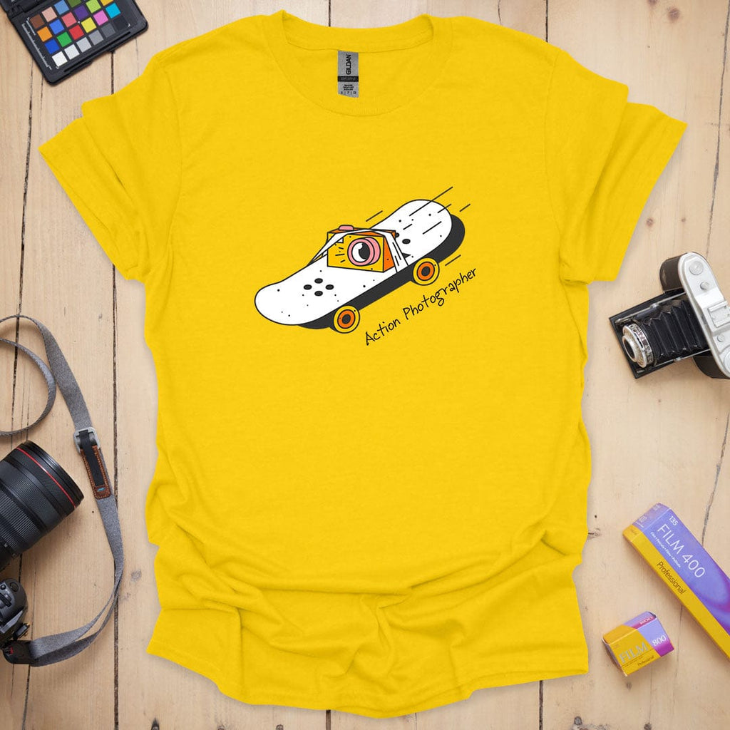 T-Shirt With Camera Skateboard Graphic for Action Photographers