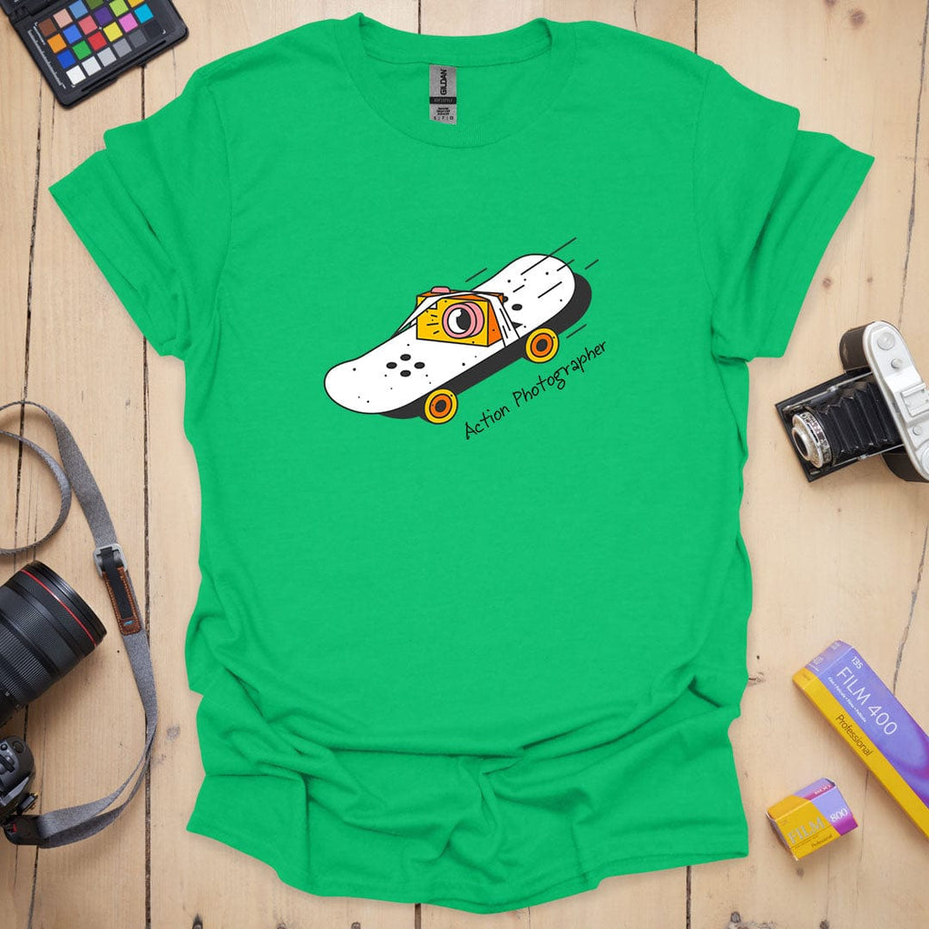 T-Shirt With Camera Skateboard Graphic for Action Photographers