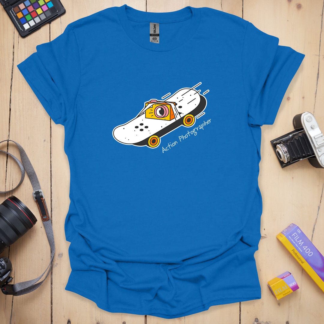 T-Shirt With Camera Skateboard Graphic for Action Photographers