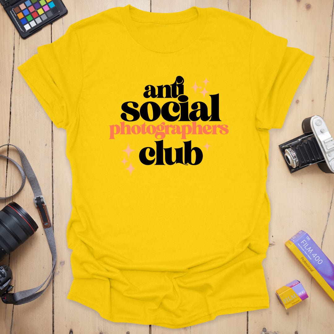 T-Shirt With Anti-Social Photographers Club Graphic