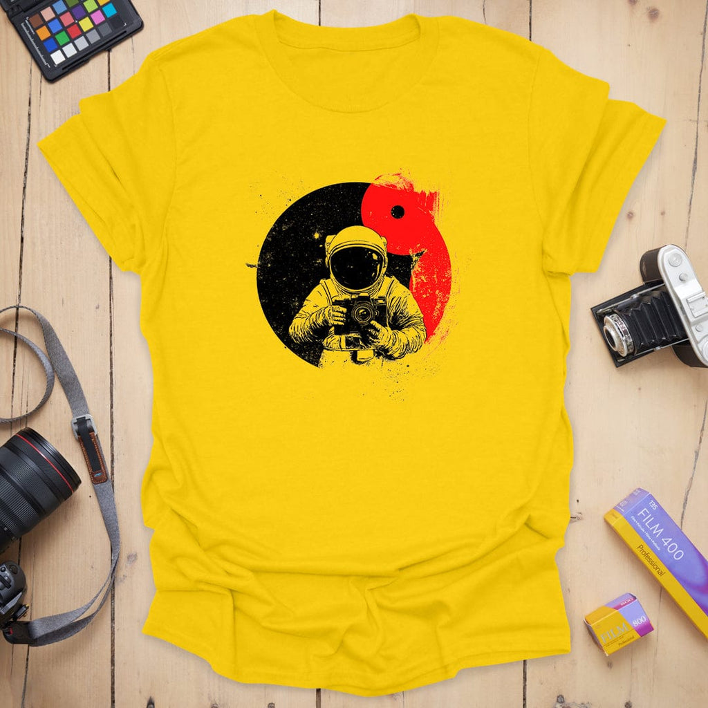 T-Shirt With Astronaut Photographer Graphic