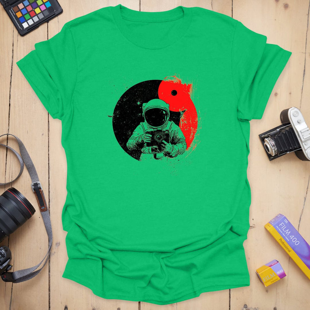 T-Shirt With Astronaut Photographer Graphic