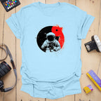 T-Shirt With Astronaut Photographer Graphic