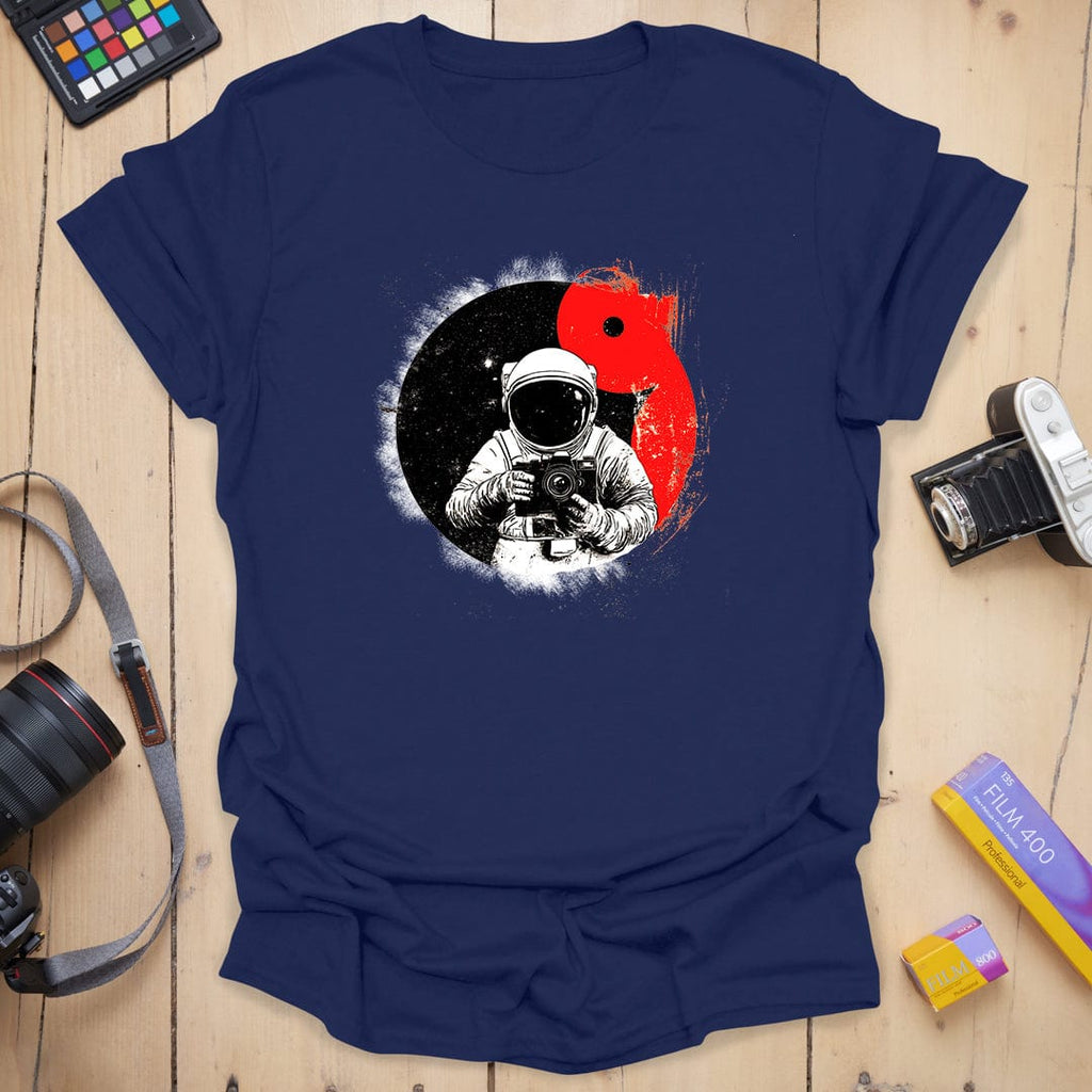 T-Shirt With Astronaut Photographer Graphic