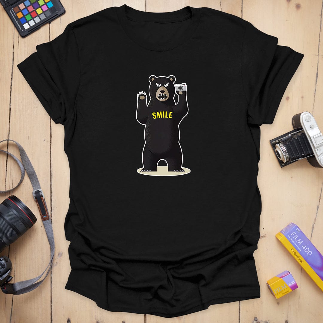 T-Shirt With Smile Bear Photographer Design