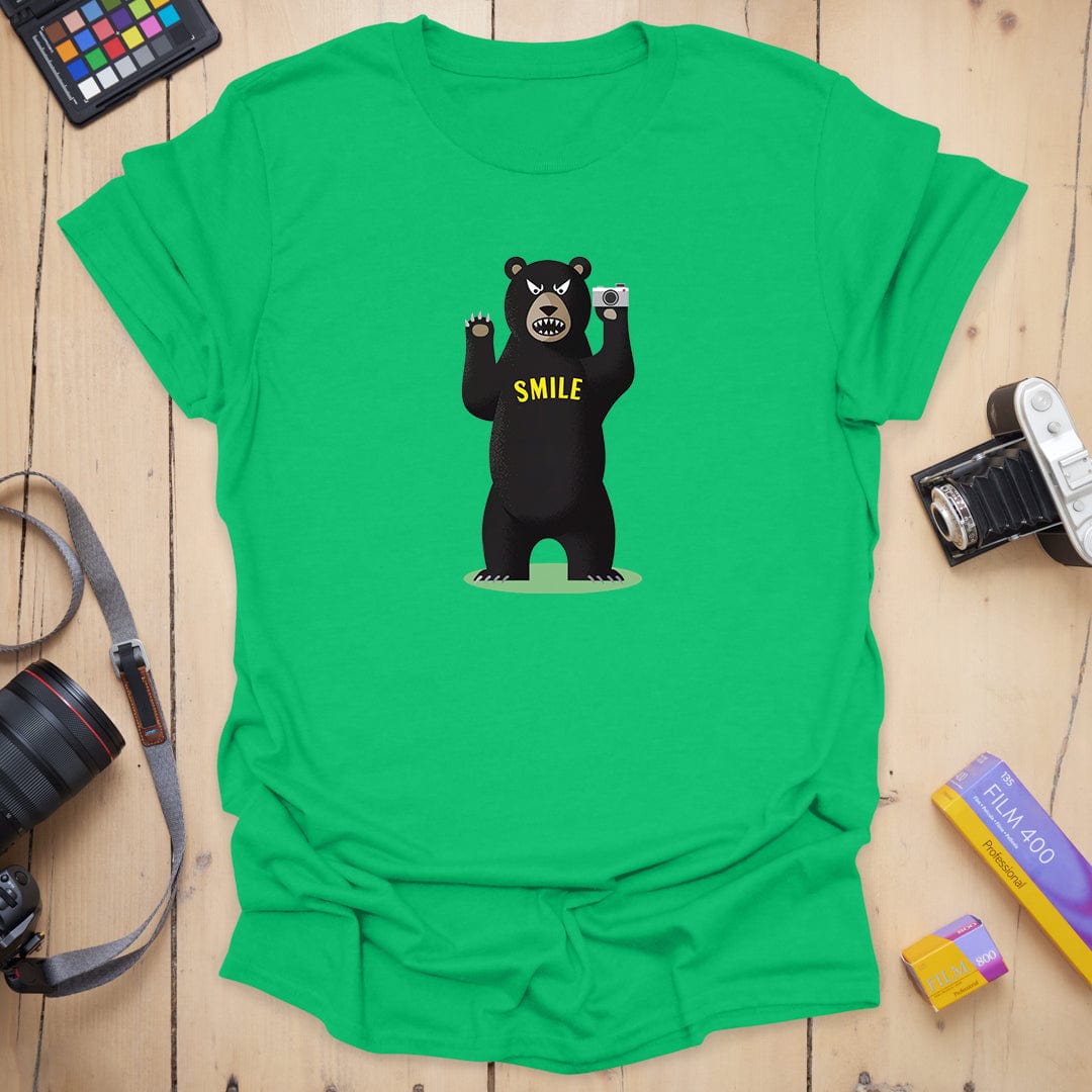 T-Shirt With Smile Bear Photographer Design