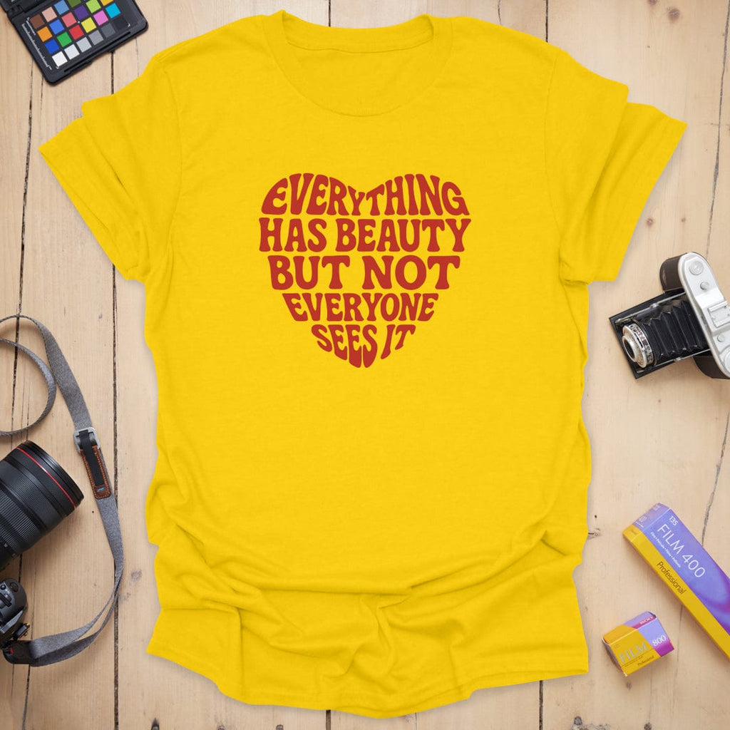 T-Shirt With Retro Heart-Shaped Beauty Message