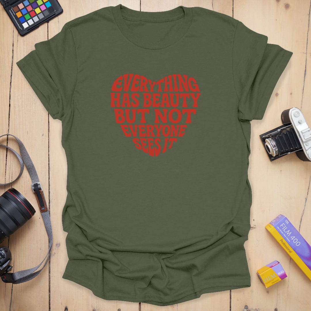 T-Shirt With Retro Heart-Shaped Beauty Message