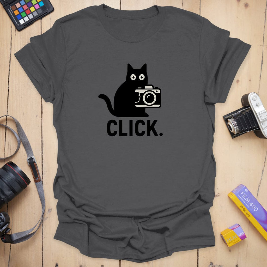T-Shirt With Camera Cat Graphic for Photography Fans