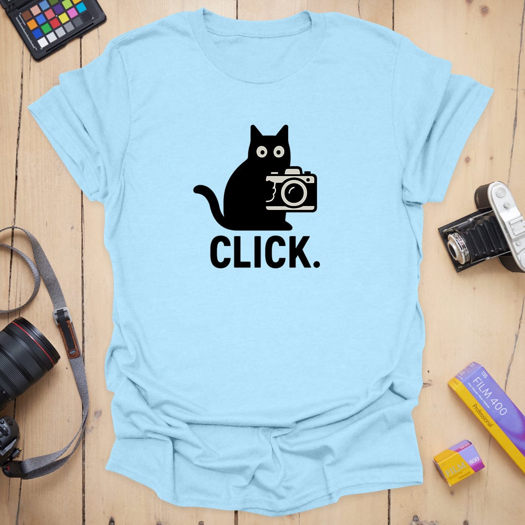 T-Shirt With Camera Cat Graphic for Photography Fans