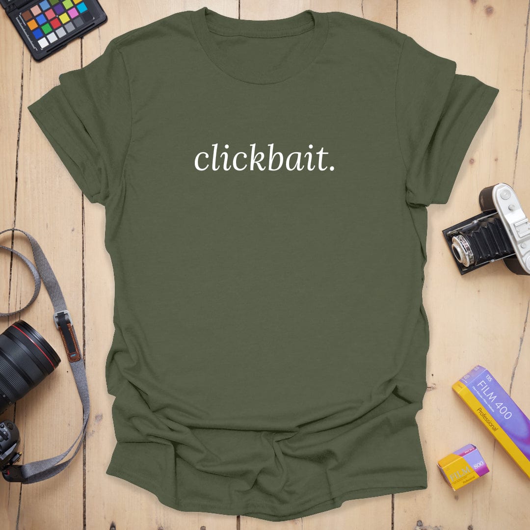 T-Shirt With Minimalist Clickbait Photographer Design