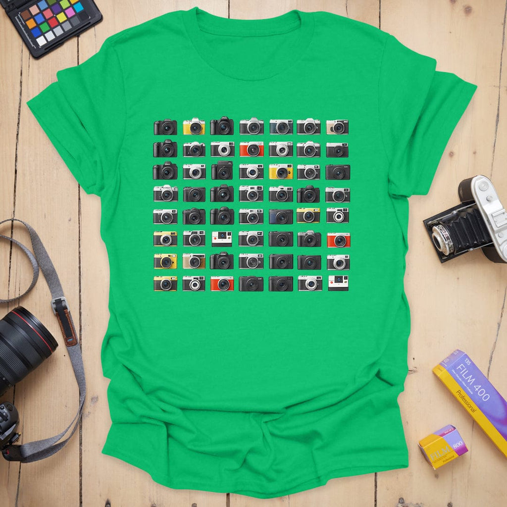 T-Shirt With Retro Camera Collection Graphic
