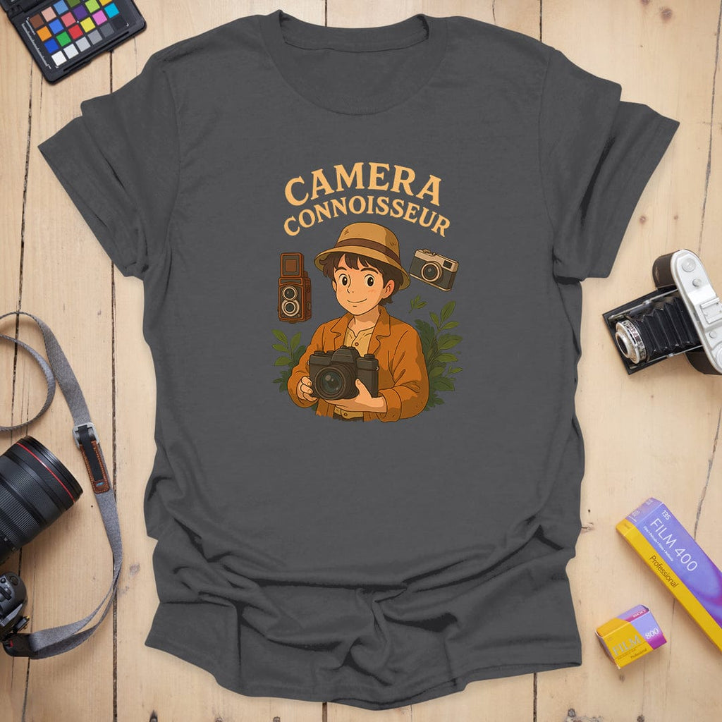 T-Shirt With Vintage Camera Art for Photography Lovers