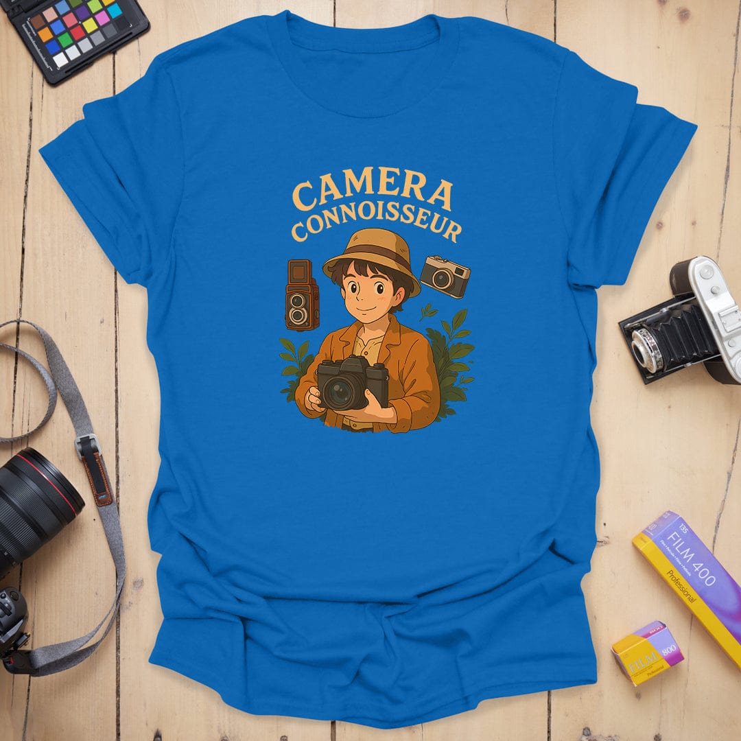 T-Shirt With Vintage Camera Art for Photography Lovers