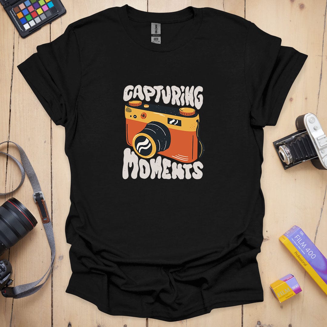 T-Shirt With Vintage-Inspired Capturing Moments Design