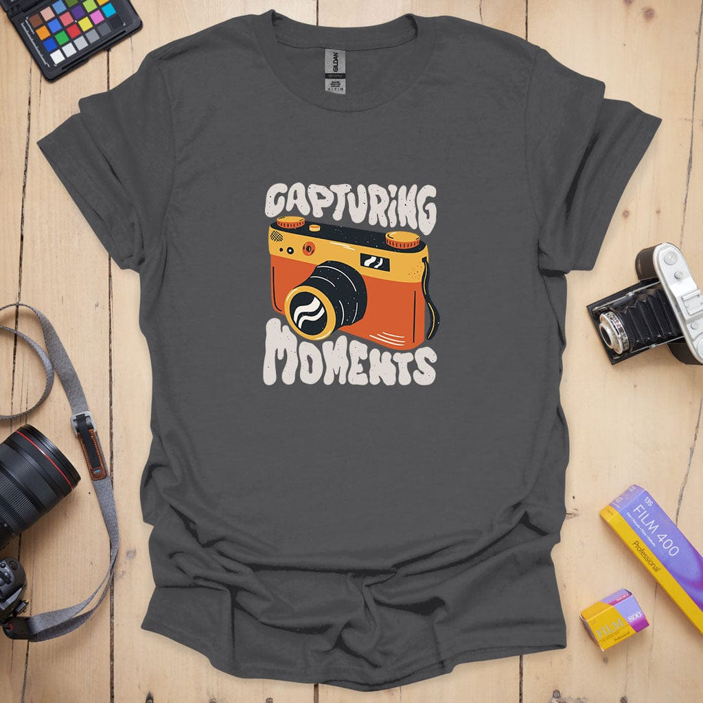 T-Shirt With Vintage-Inspired Capturing Moments Design