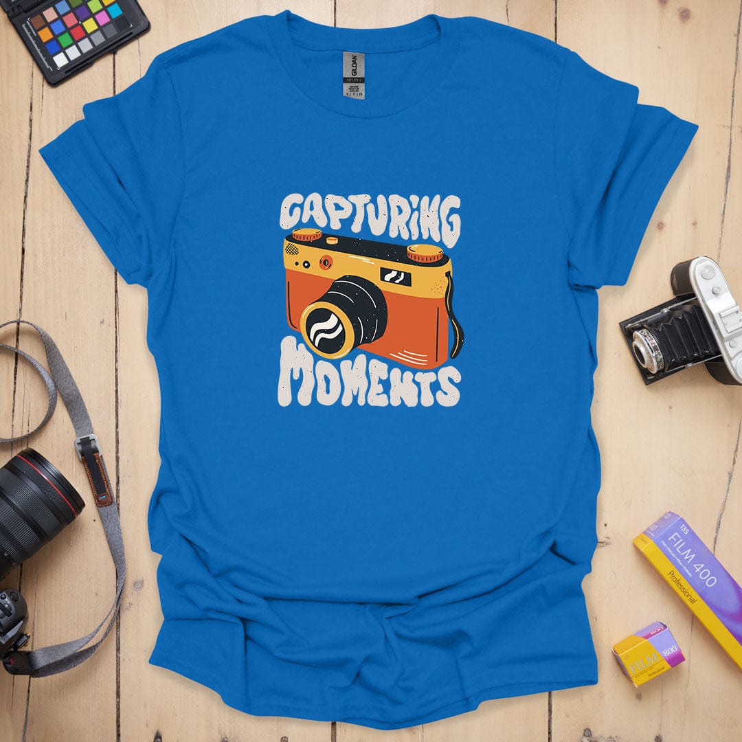 T-Shirt With Vintage-Inspired Capturing Moments Design