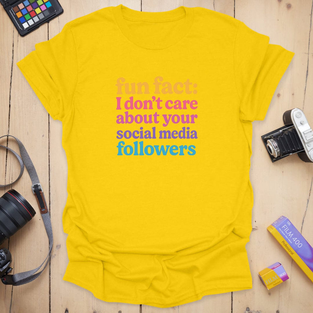 T-Shirt With Retro Fun Fact Graphic for Offline Souls