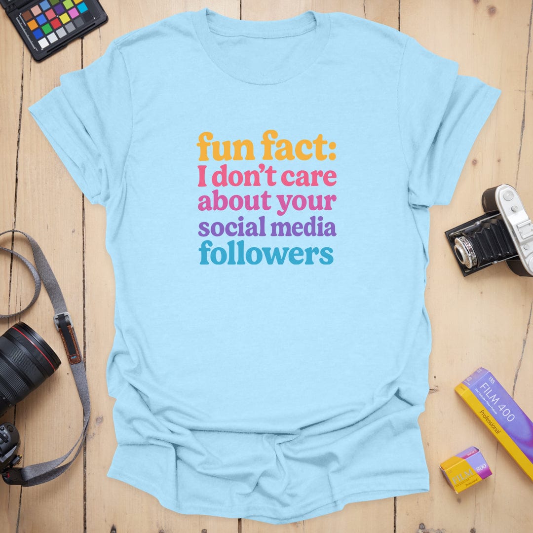 T-Shirt With Retro Fun Fact Graphic for Offline Souls