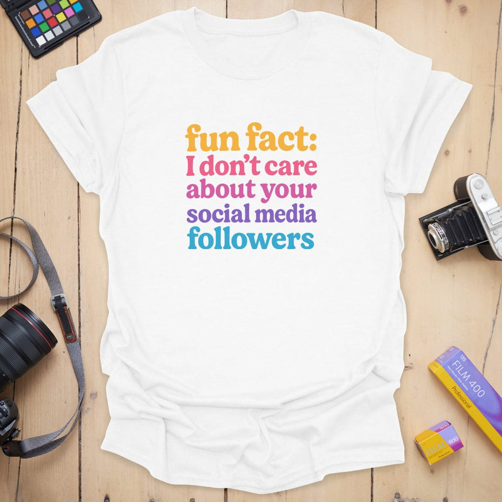 T-Shirt With Retro Fun Fact Graphic for Offline Souls