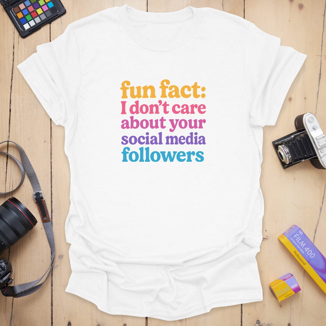 T-Shirt With Retro Fun Fact Graphic for Offline Souls