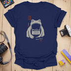 T-Shirt With Zen Frog Photographer Graphic
