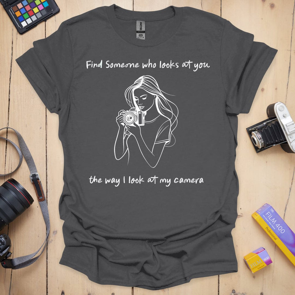 T-Shirt for Photographers Who Love Finding Their Shot