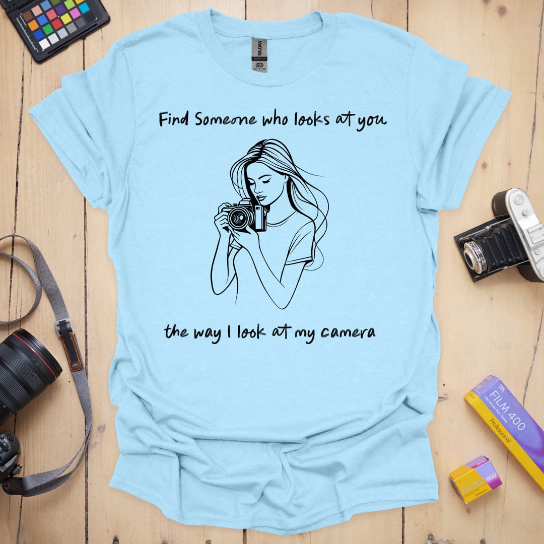 T-Shirt for Photographers Who Love Finding Their Shot