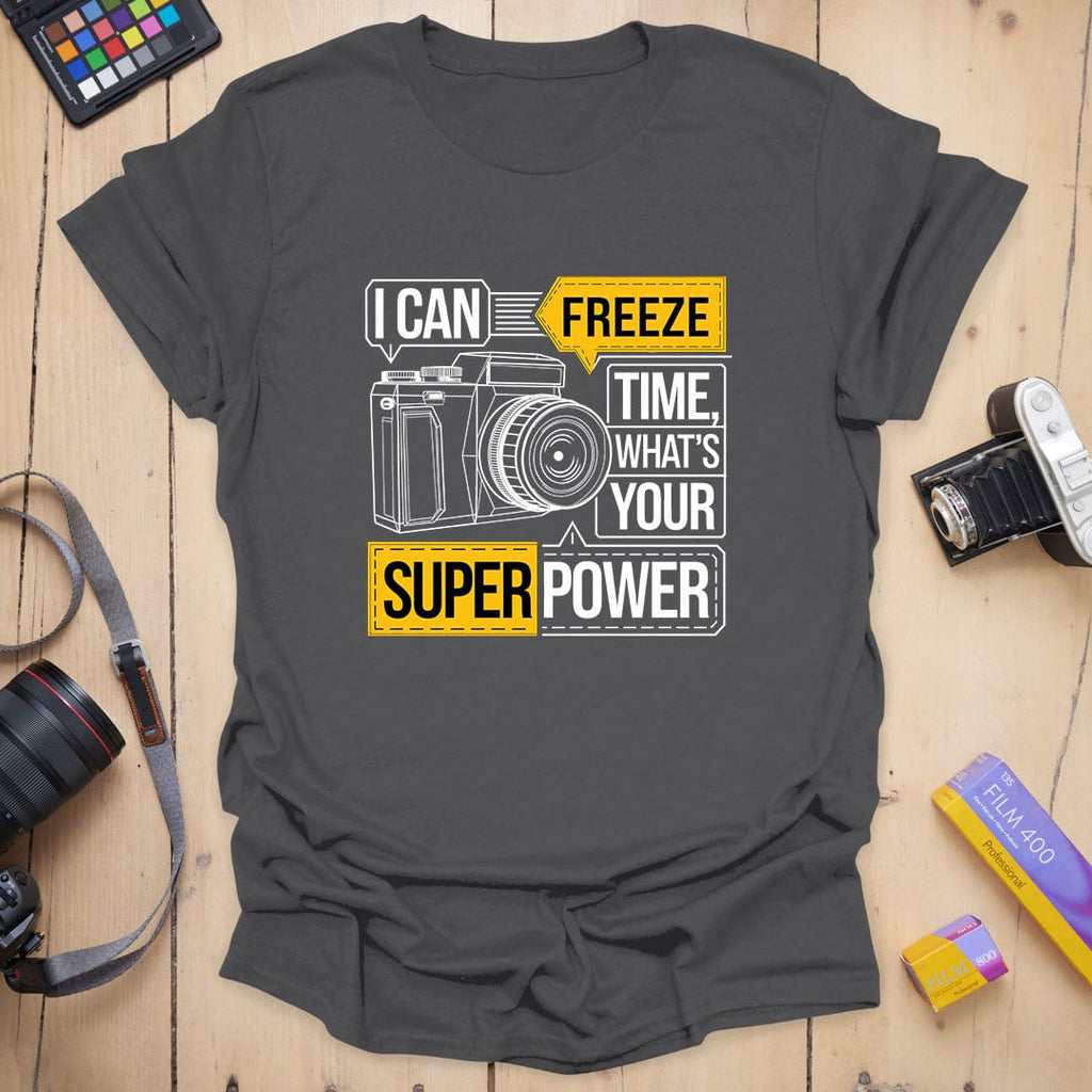 T-Shirt With Vintage Camera Art for Photography Lovers