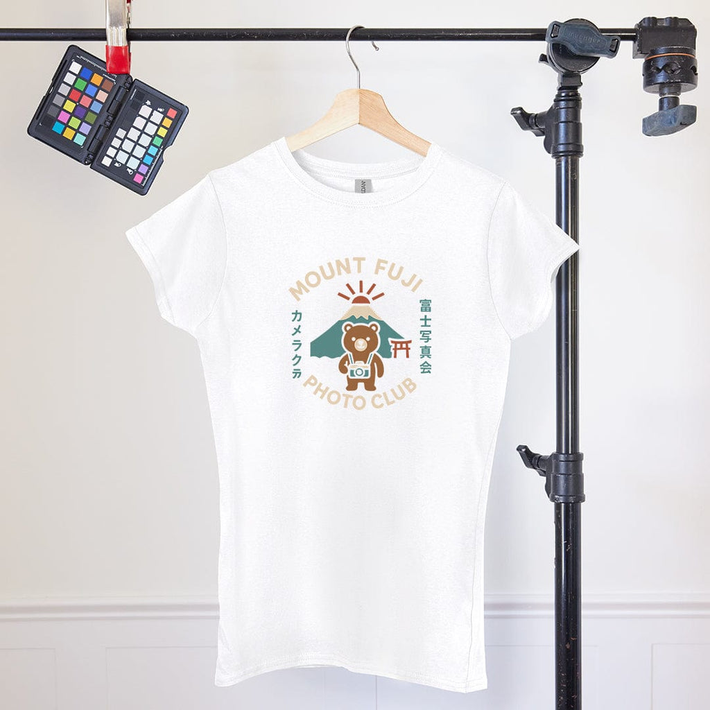Women's T-Shirt With Mt Fuji Bear Photography Design
