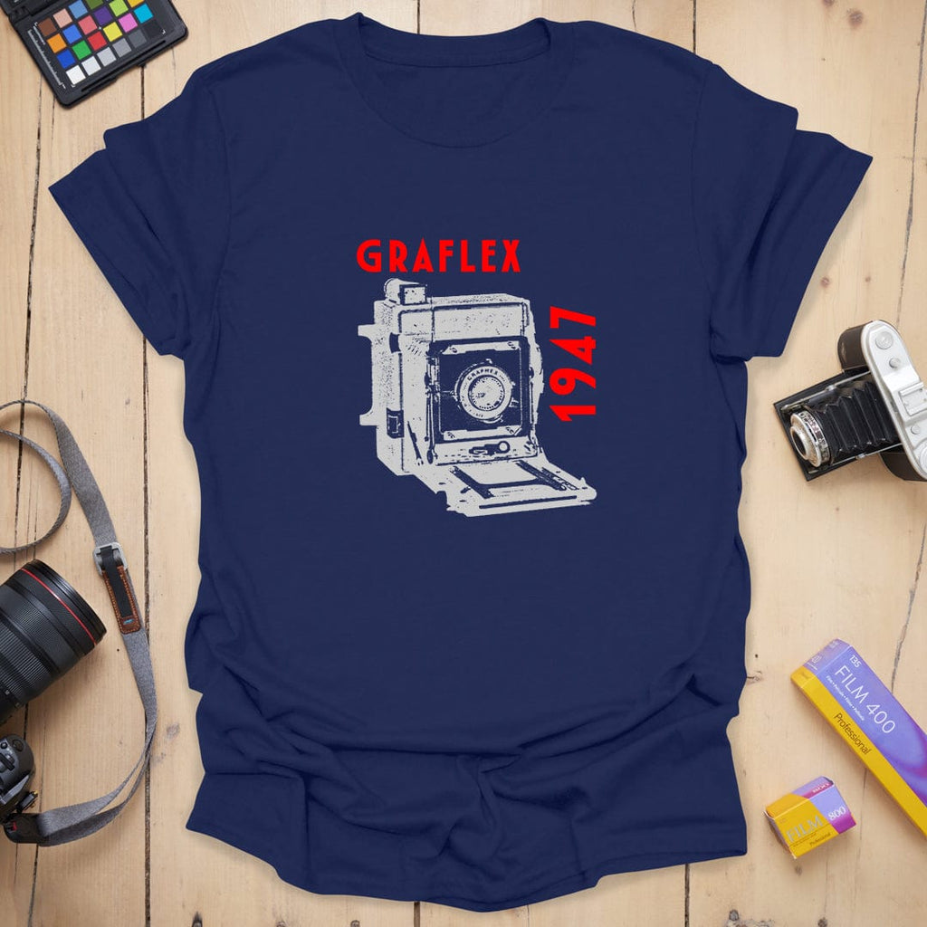 T-Shirt With Vintage Graflex Camera Illustration