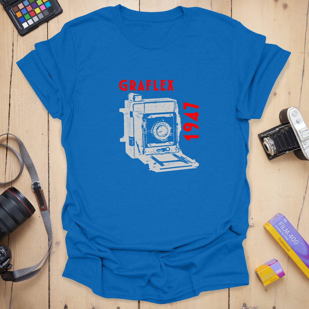 T-Shirt With Vintage Graflex Camera Illustration