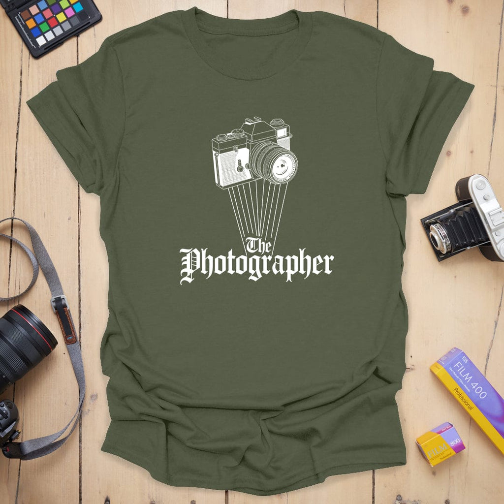 Gothic T-Shirt With Vintage Camera Photographer Graphic