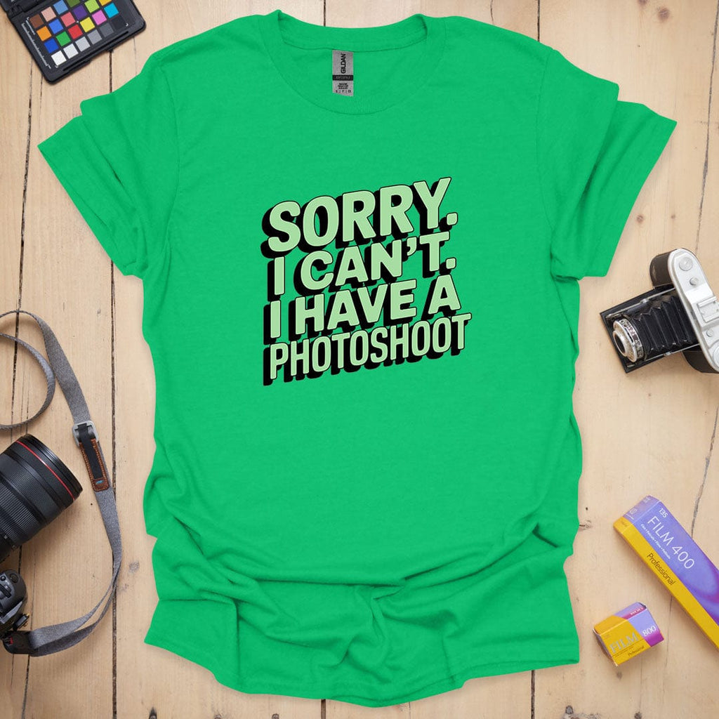 T-Shirt With Photographer Humor and Camera-Ready Style
