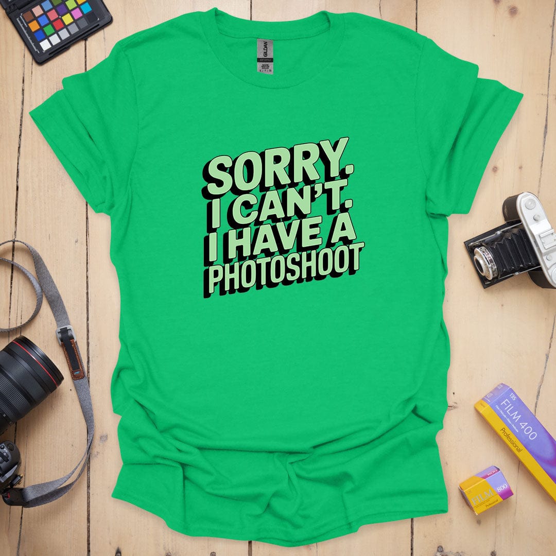 T-Shirt With Photographer Humor and Camera-Ready Style