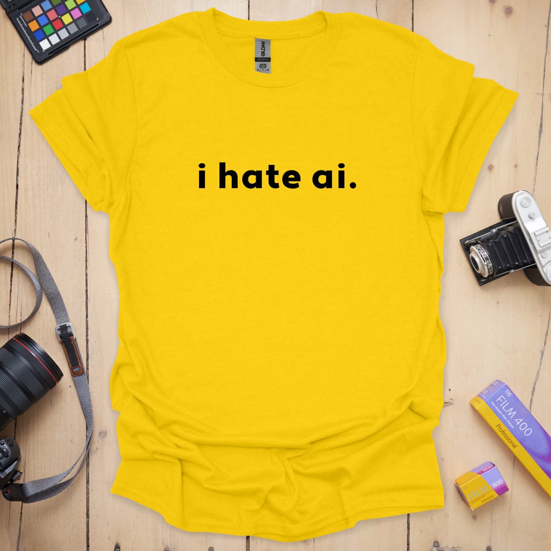 T-Shirt for Photographers Who Prefer Real Images