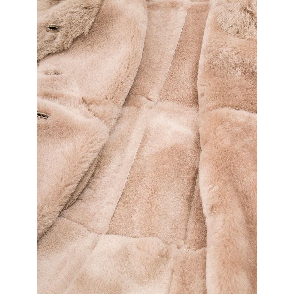 Women's Beige Toscana Shearling Coat – Lubbock