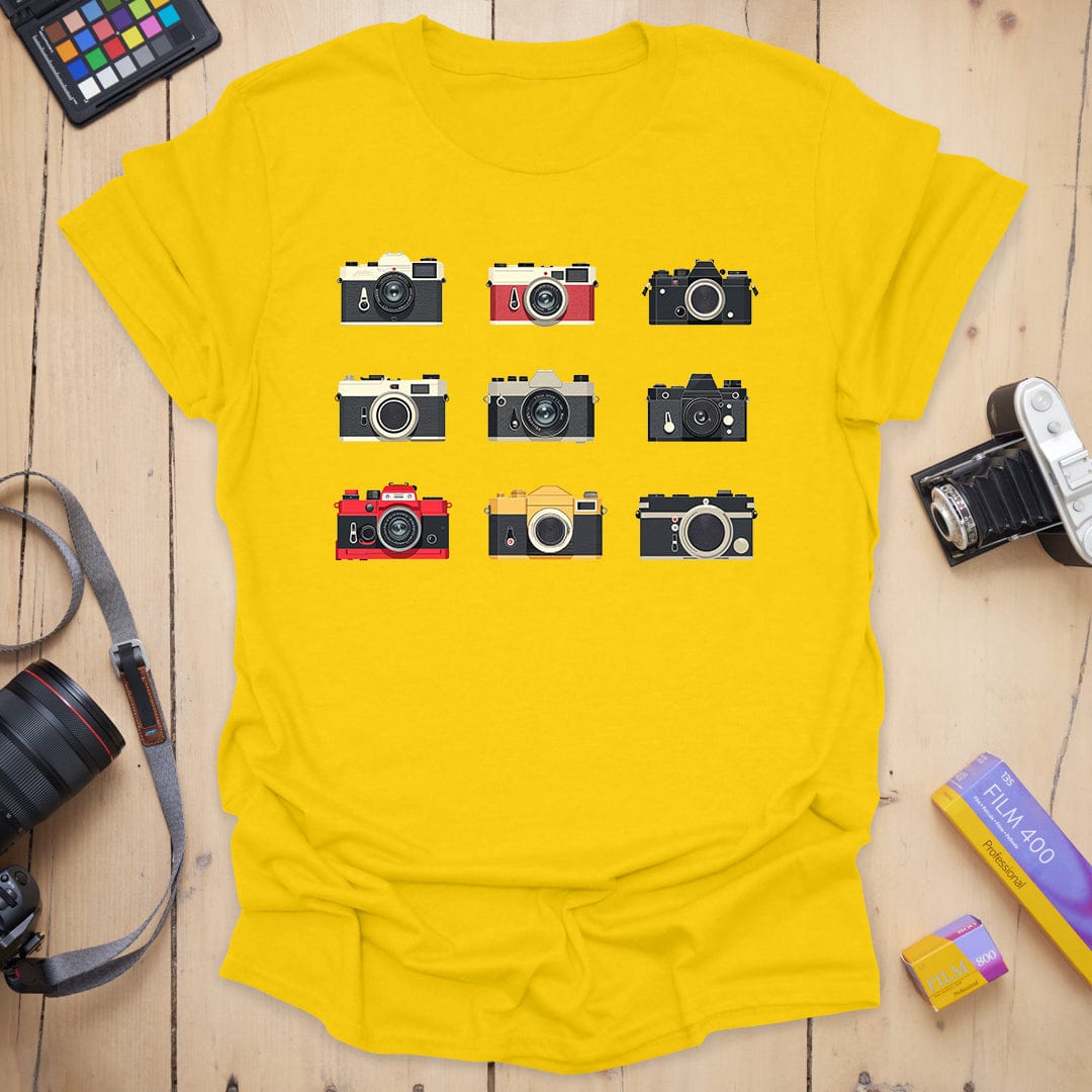 T-Shirt With Vintage Camera Lineup Graphic