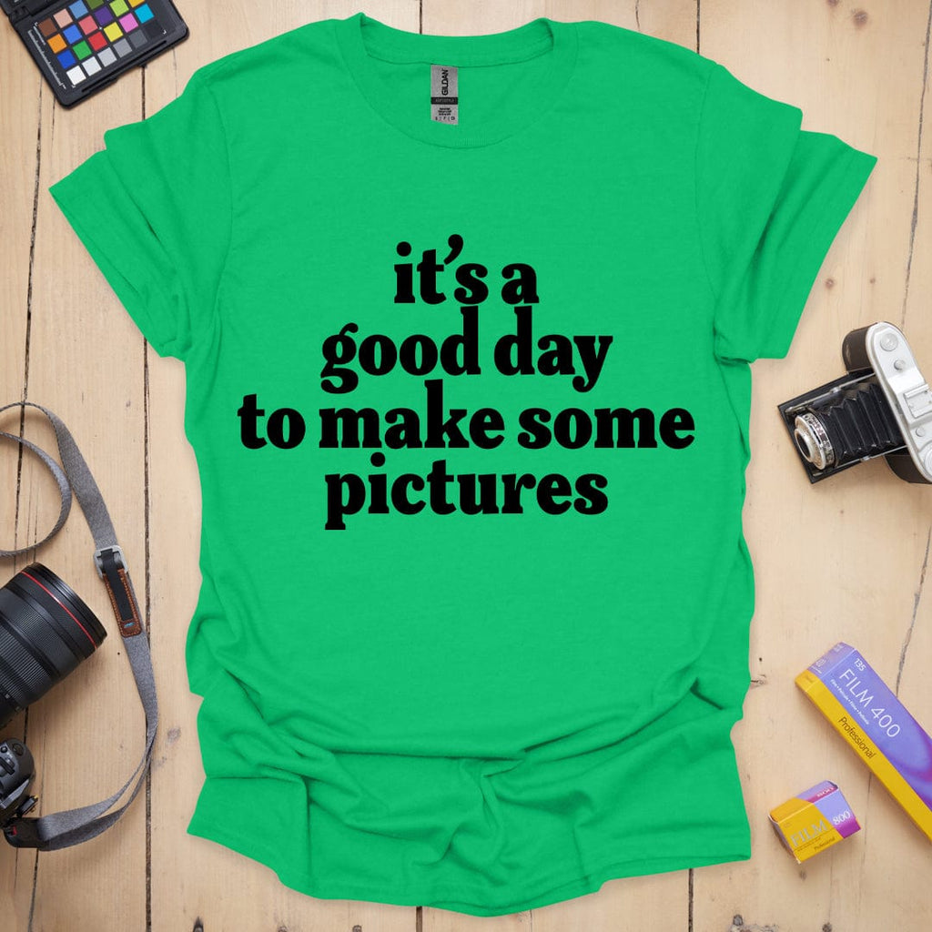 T-Shirt With Feel-Good Slogan for Shoot Days