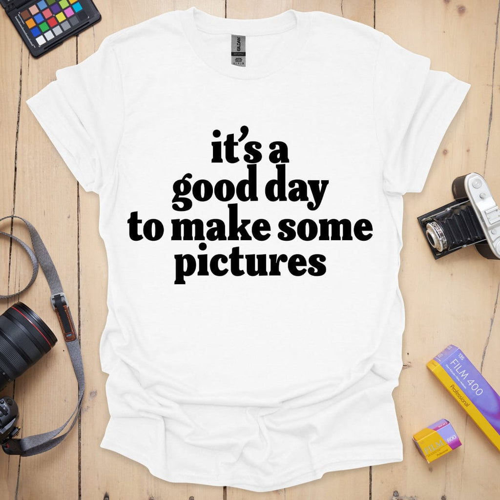 T-Shirt With Feel-Good Slogan for Shoot Days