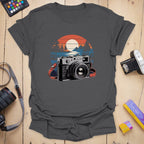 T-Shirt With Vintage Sunset Mountain Camera Graphic