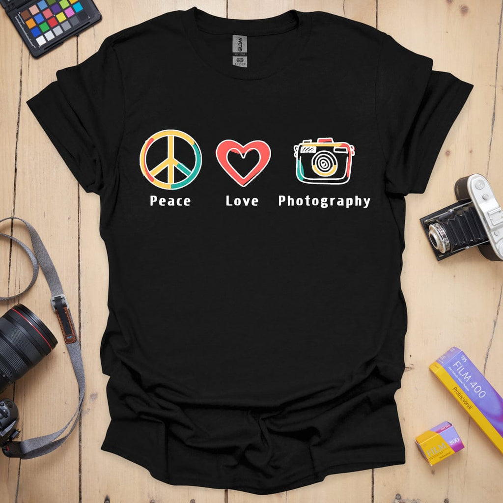 T-Shirt Peace And Love Photographer Design