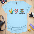 T-Shirt Peace And Love Photographer Design