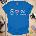 T-Shirt Peace And Love Photographer Design
