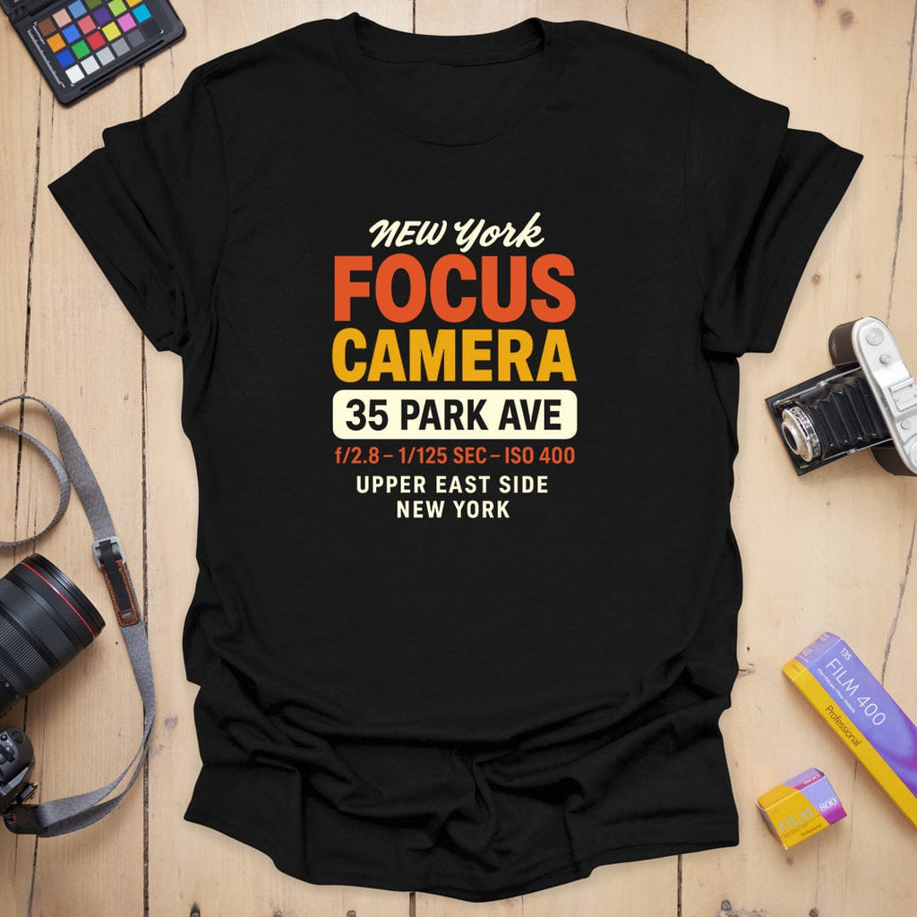 T-Shirt With Park Ave Graphic And Vintage Camera Style